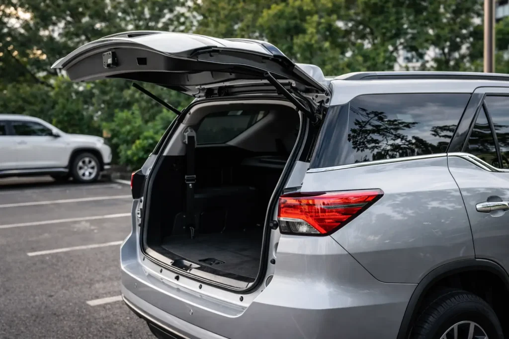 Power backdoor mobil berhenti setengah terbuka akibat motor melemah